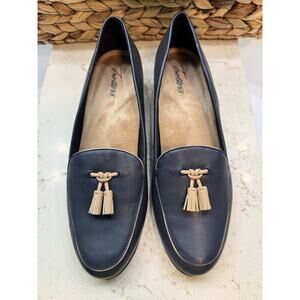 Trotters Women’s 10M Navy Blue Tan Tassel Loafers 1.25” Block Heel